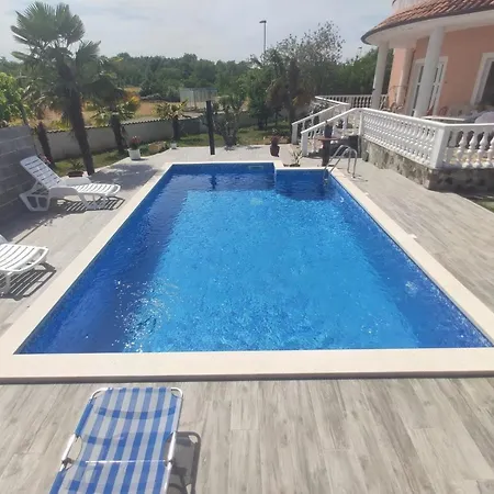 App Margareta Apartment Umag Exterior foto